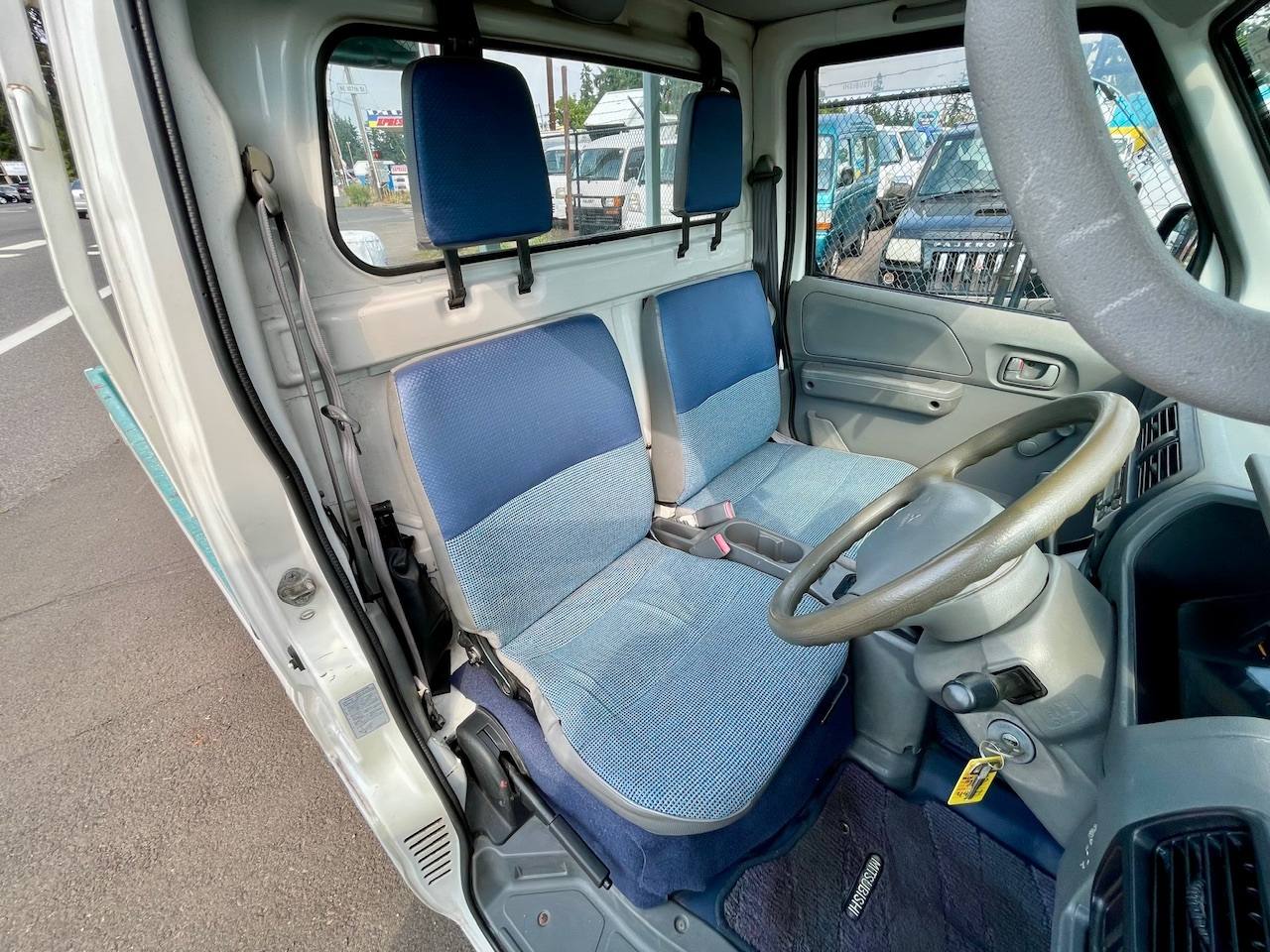 2000 Mitsubishi Minicab Special Edition RWD, PS, AC, Automatic, Rare!