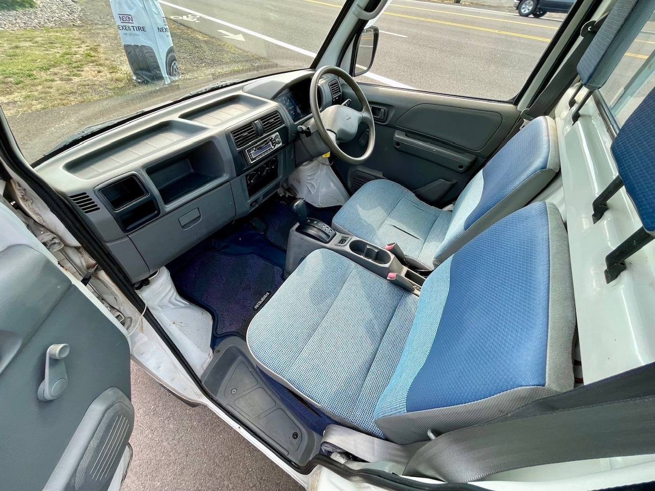 2000 Mitsubishi Minicab Special Edition RWD, PS, AC, Automatic, Rare!