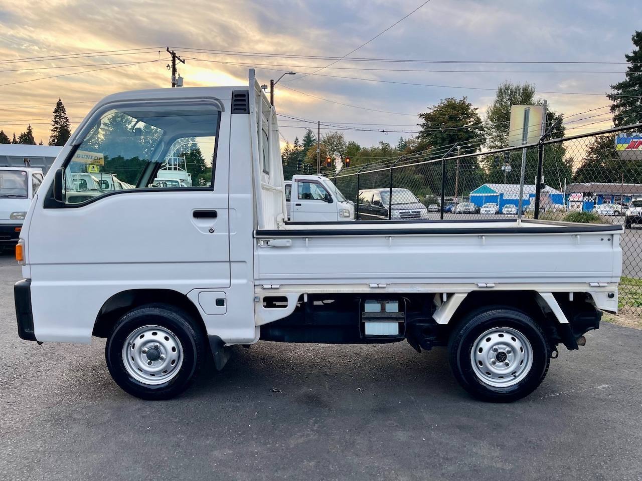 1998 Subaru Sambar 4WD, 2Hi-4Hi, EL Gear, AC, 5MT, Like New!