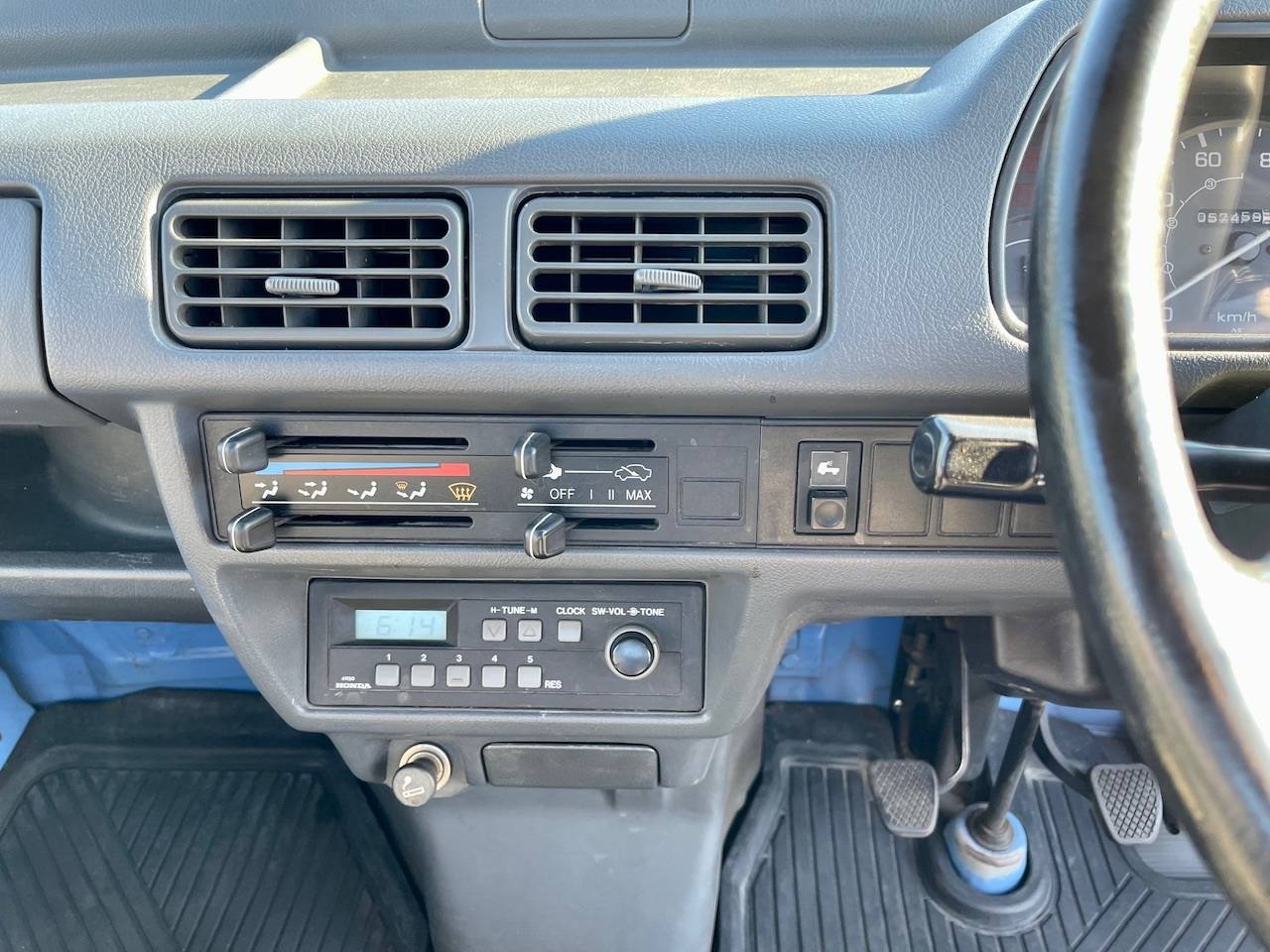 1998 Honda Acty Super Delux RealTime 4WD, Mid-Engine, 5MT