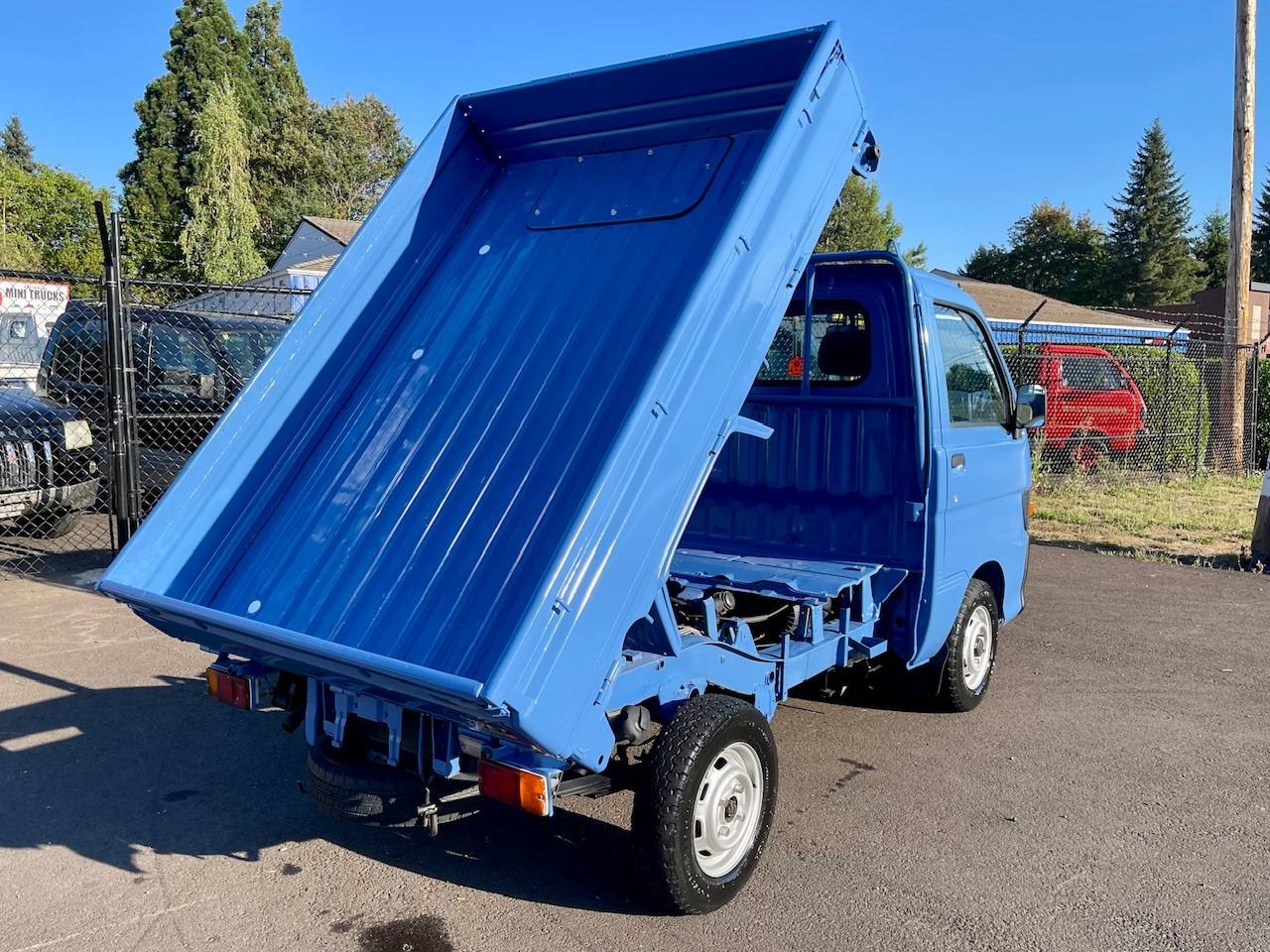 1998 Daihatsu Hi-Jet Dump 4WD, 2Hi-4Hi-4Lo, AC, 5MT, Difflock
