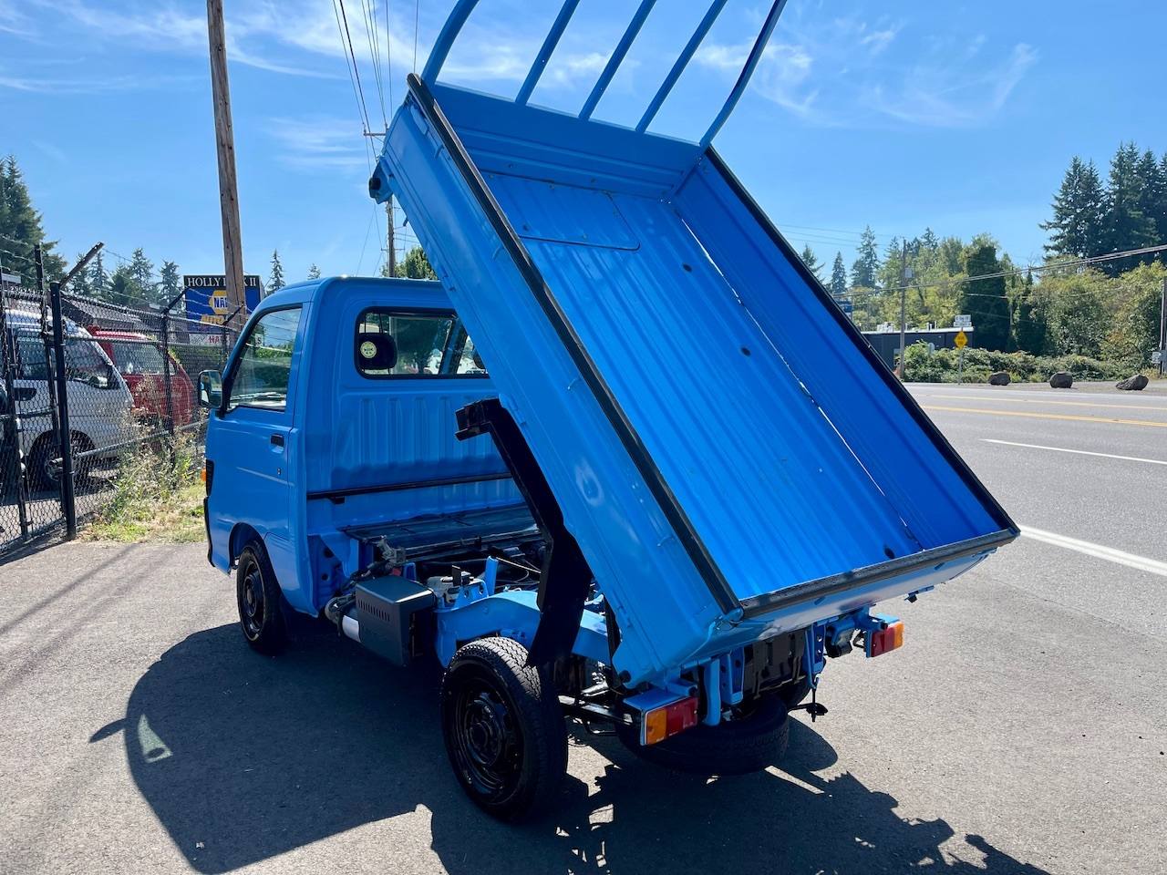 1998 Daihatsu Hi-Jet Scissor Dump 4WD 2Hi-4Hi-4Lo AC 5MT, Difflock