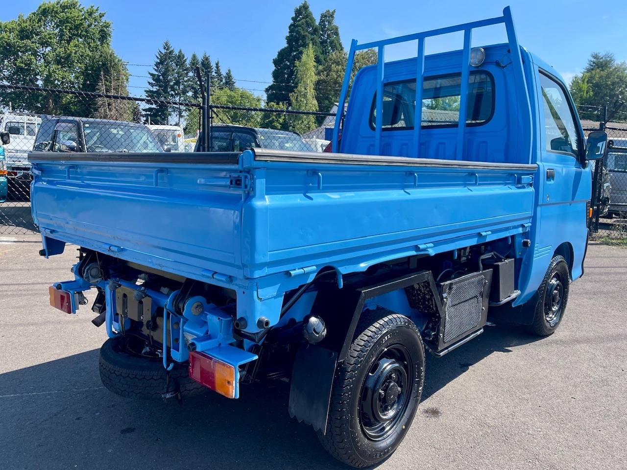 1998 Daihatsu Hi-Jet Scissor Dump 4WD 2Hi-4Hi-4Lo AC 5MT, Difflock