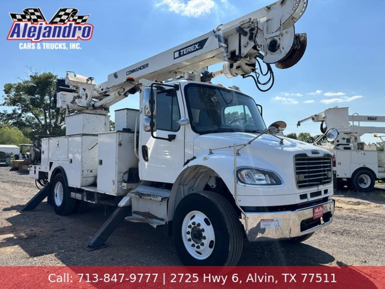 2015 Freightliner M2 106 Digger / Driller
