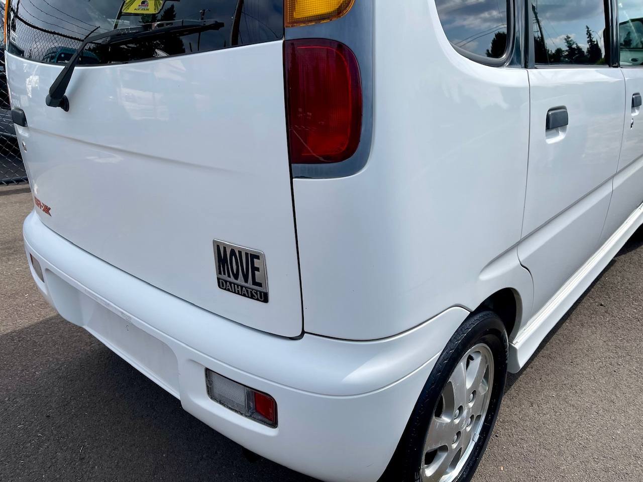 1998 Daihatsu Move SR-XX Turbo Intercooled 2WD,PS,PL,PW,AC,5MT