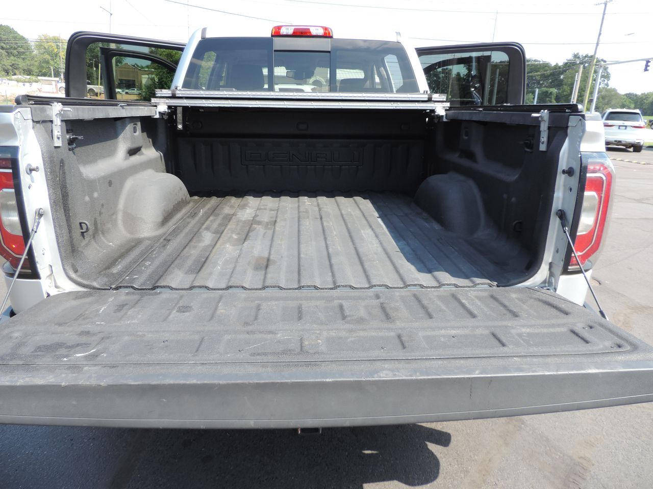 2017 GMC Sierra 1500 Crew Cab Denali 4WD