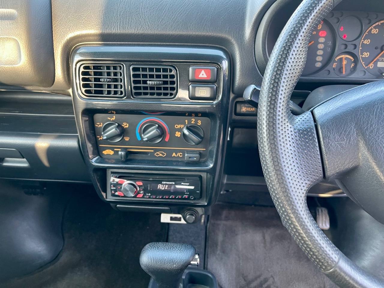 2000 Honda Vamos Turbo Mid-Engine, AC, PS, PW, PL, Airbags Auto