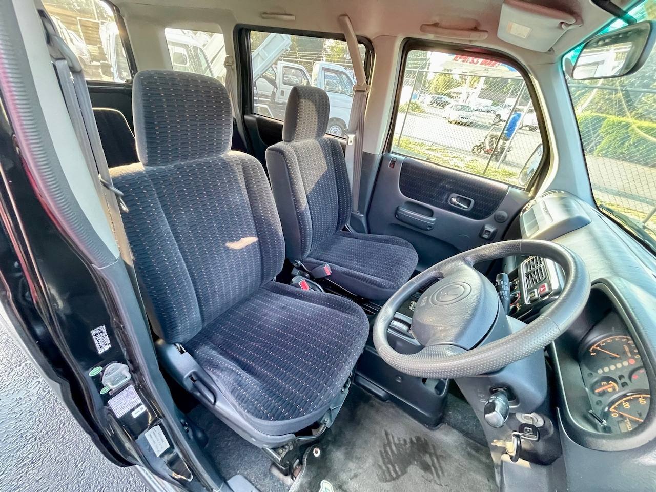 2000 Honda Vamos Turbo Mid-Engine, AC, PS, PW, PL, Airbags Auto