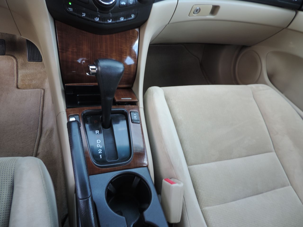 2004 Honda Accord LX Coupe AT 