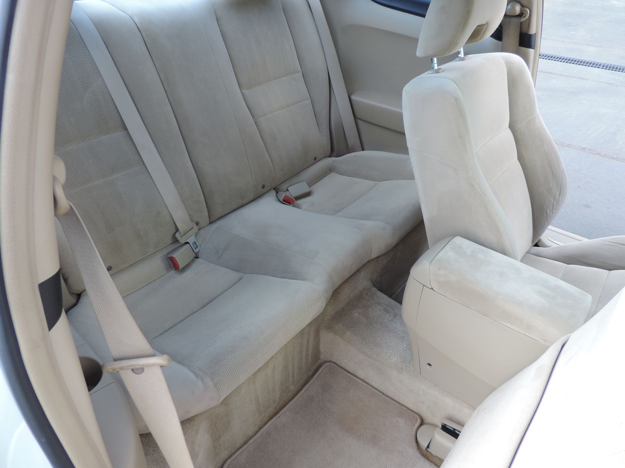 2004 Honda Accord LX Coupe AT 