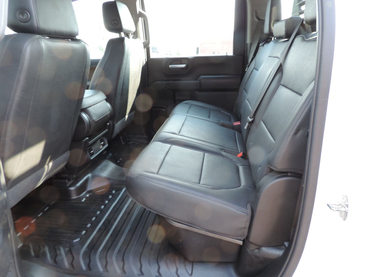 2023 Chevrolet Silverado 3500HD Crew Cab W/T Flatbed DRW 4WD