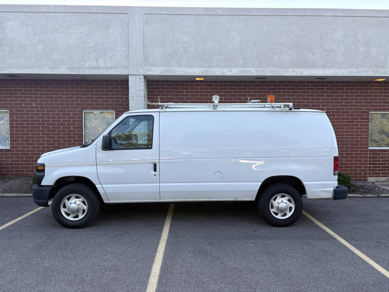 2011 Ford Econoline E-250