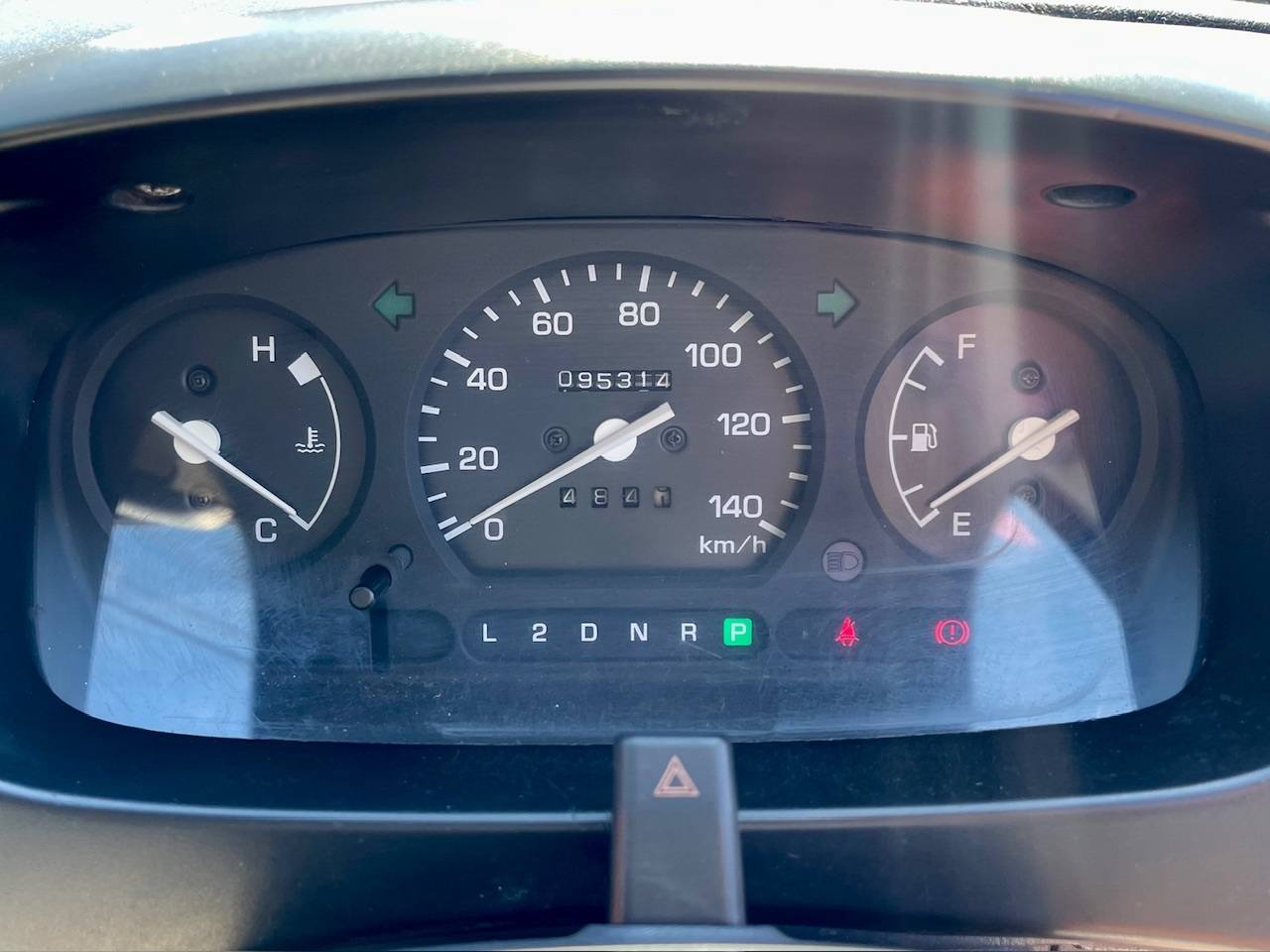 2000 Daihatsu Hi-Jet Hi-Roof Mobile Kitchen 2WD, AC, PS, Automatic