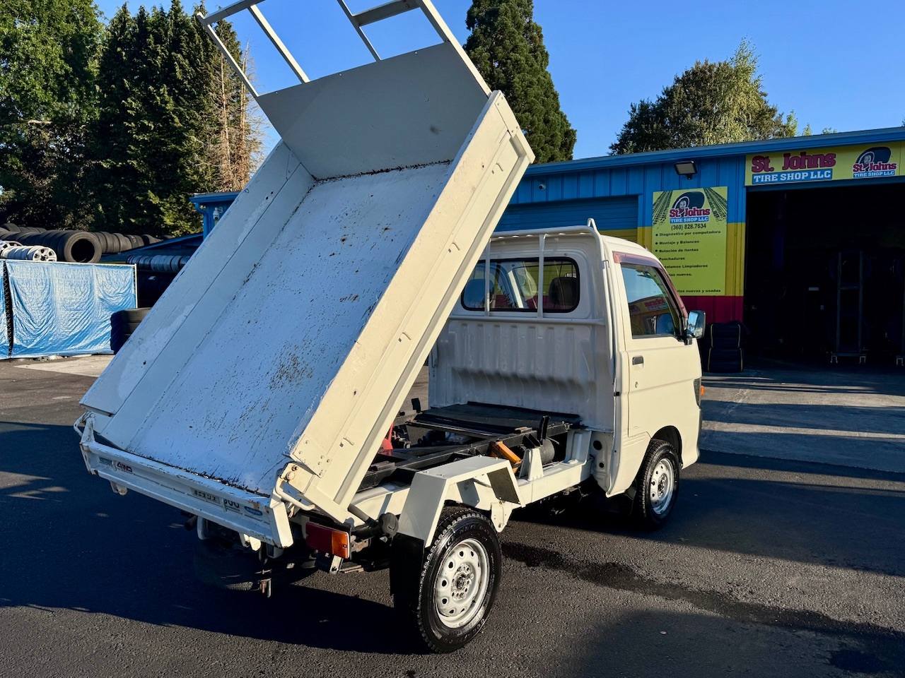 1997 Daihatsu Hi-Jet Low Dump 4WD, 2Hi-4Hi-4Lo, AC 5MT Difflock
