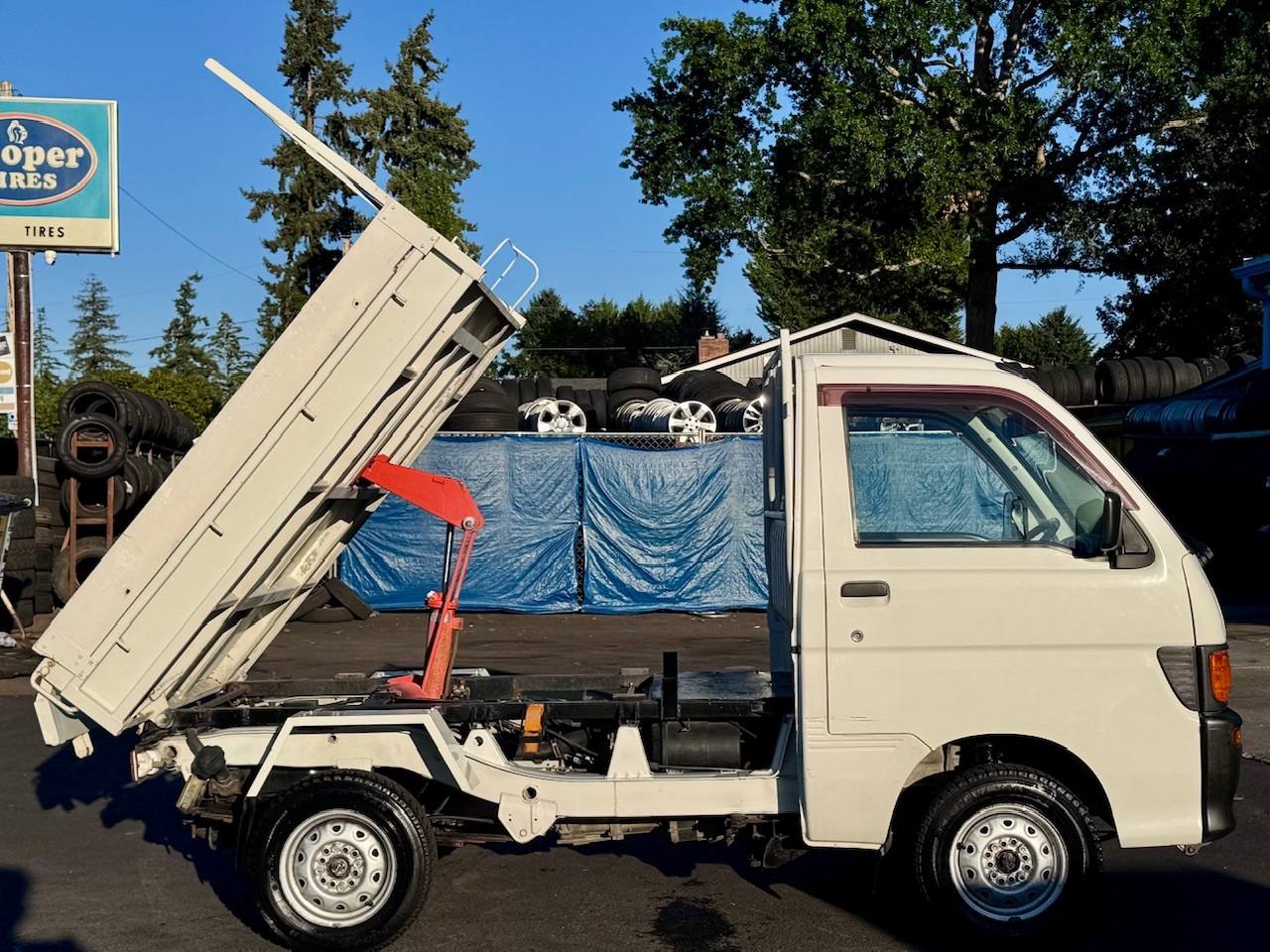 1997 Daihatsu Hi-Jet Low Dump 4WD, 2Hi-4Hi-4Lo, AC 5MT Difflock
