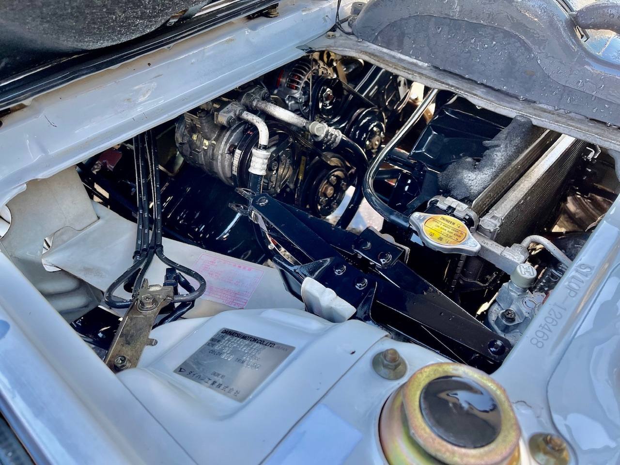 1997 Daihatsu Hi-Jet Low Dump 4WD, 2Hi-4Hi-4Lo, AC 5MT Difflock