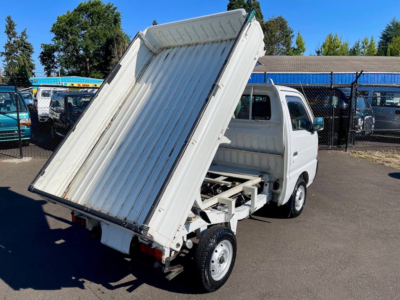 1997 Suzuki Carry SD Dump 4WD, 2Hi-4Hi, EL Gear, 5MT, Diff Lock