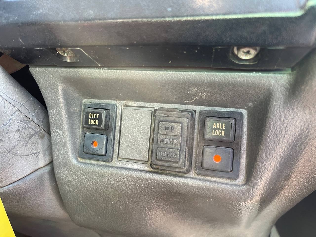 1997 Suzuki Carry SD Dump 4WD, 2Hi-4Hi, EL Gear, 5MT, Diff Lock