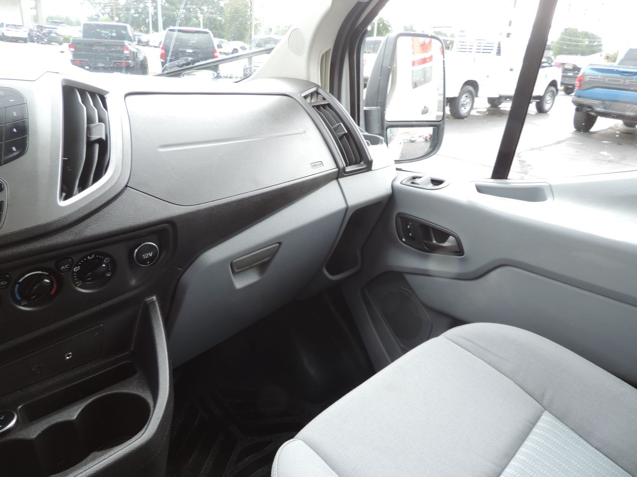 2016 Ford Transit 250 Van Low Roof 60/40 Pass.130-in. WB