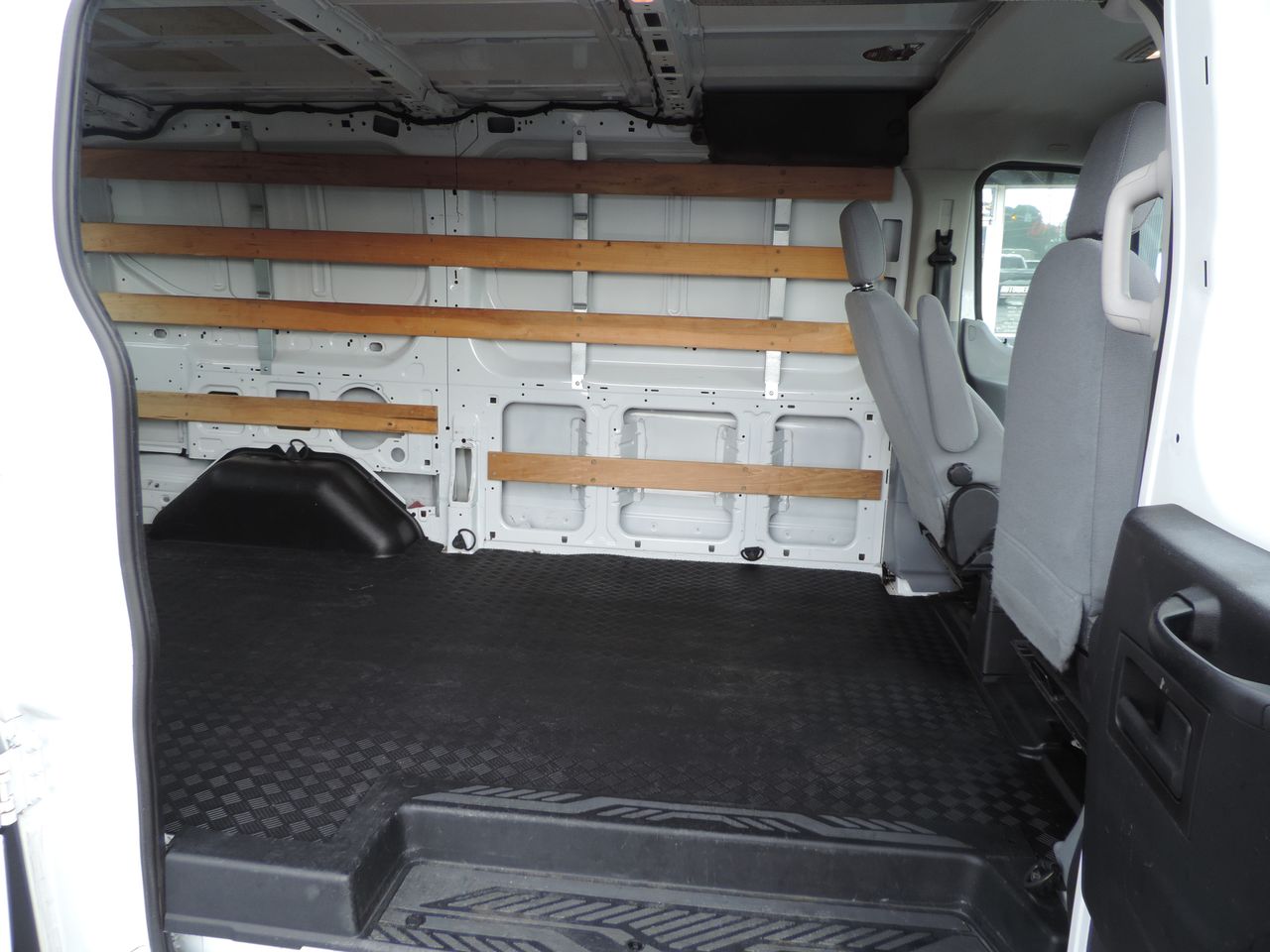 2016 Ford Transit 250 Van Low Roof 60/40 Pass.130-in. WB