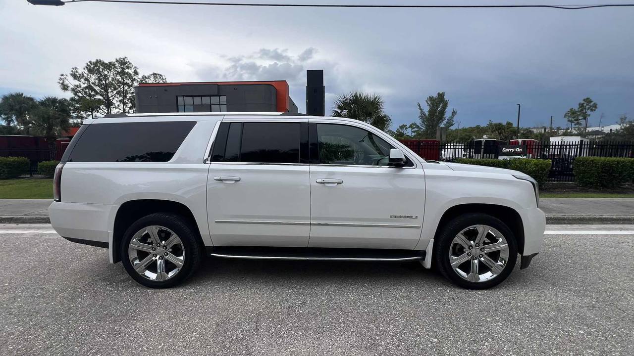 2018 GMC Yukon XL Denali 4WD image 2