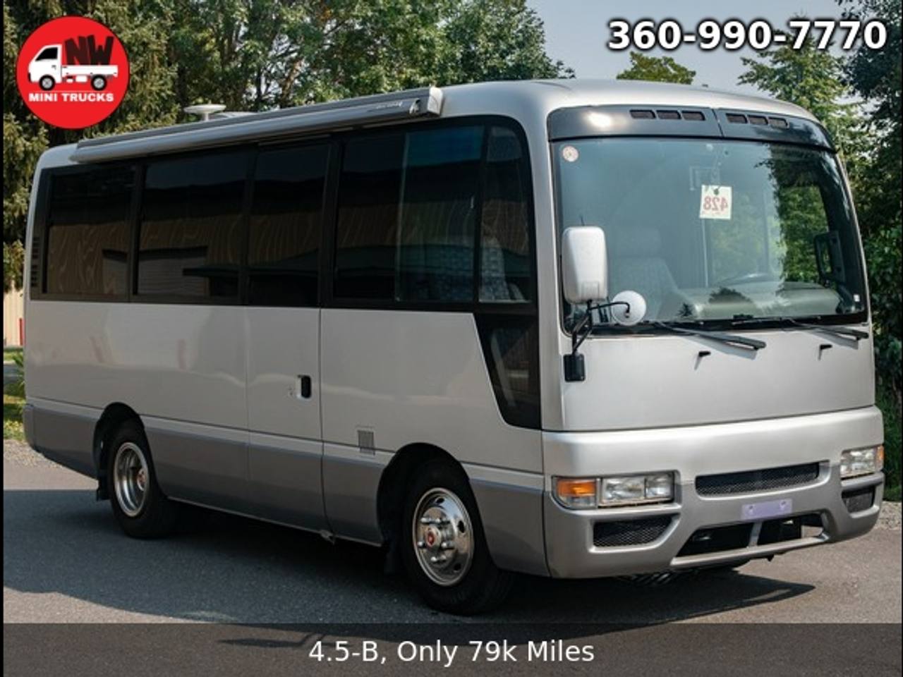 2000 Nissan Civilian Touring 9-Pass Camper  4.2L Diesel, Dually, Auto