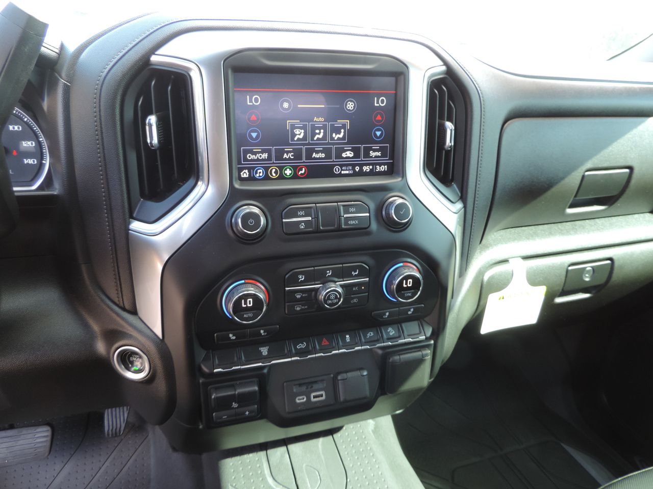 2021 Chevrolet Silverado 3500HD Crew Cab LTZ 4WD
