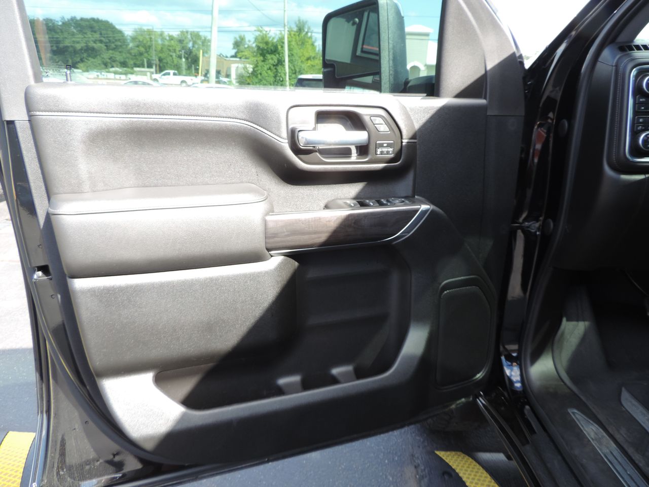 2021 Chevrolet Silverado 3500HD Crew Cab LTZ 4WD