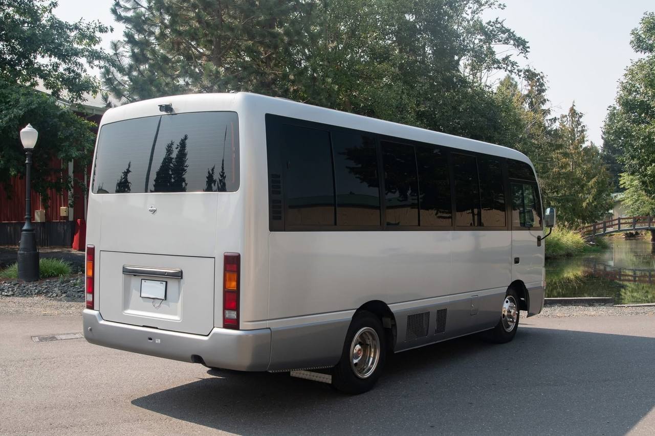 2000 Nissan Civilian Touring 9-Pass Camper  4.2L Diesel, Dually, Auto