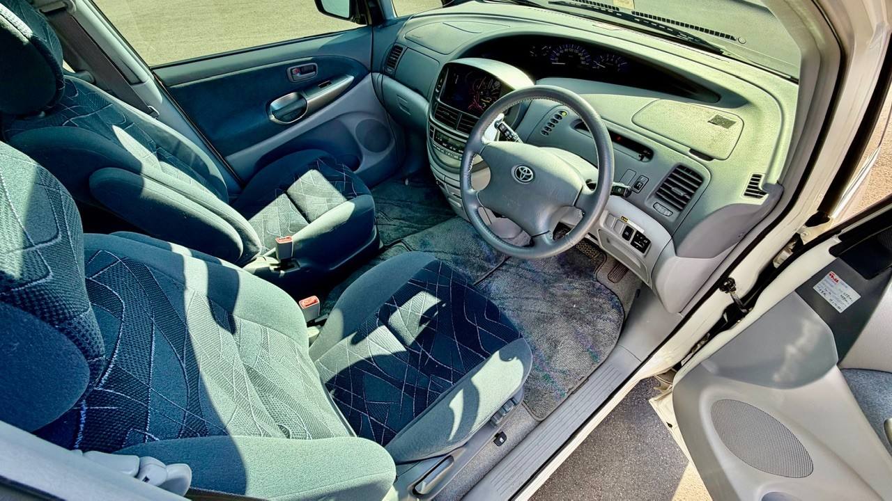 2000 Toyota Estima 3.0 Aeras FWD, Alloy’s, AC, PS, PW, PL, 8-Pass, Auto