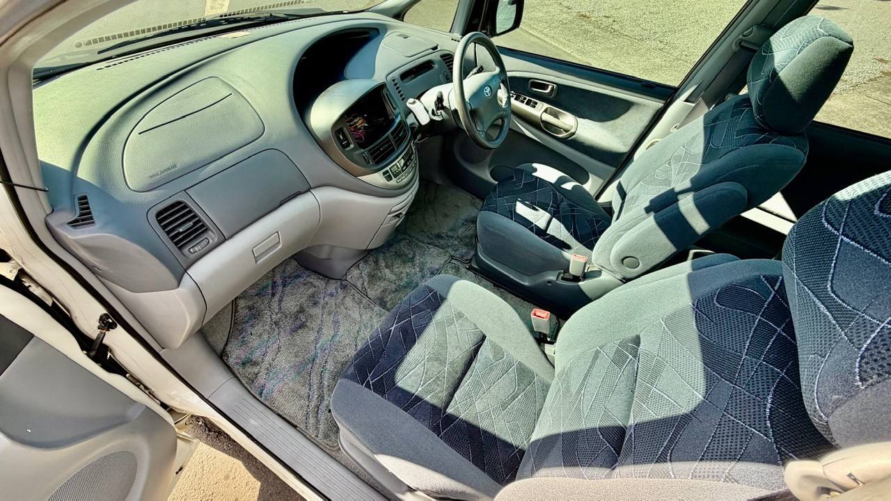 2000 Toyota Estima 3.0 Aeras FWD, Alloy’s, AC, PS, PW, PL, 8-Pass, Auto
