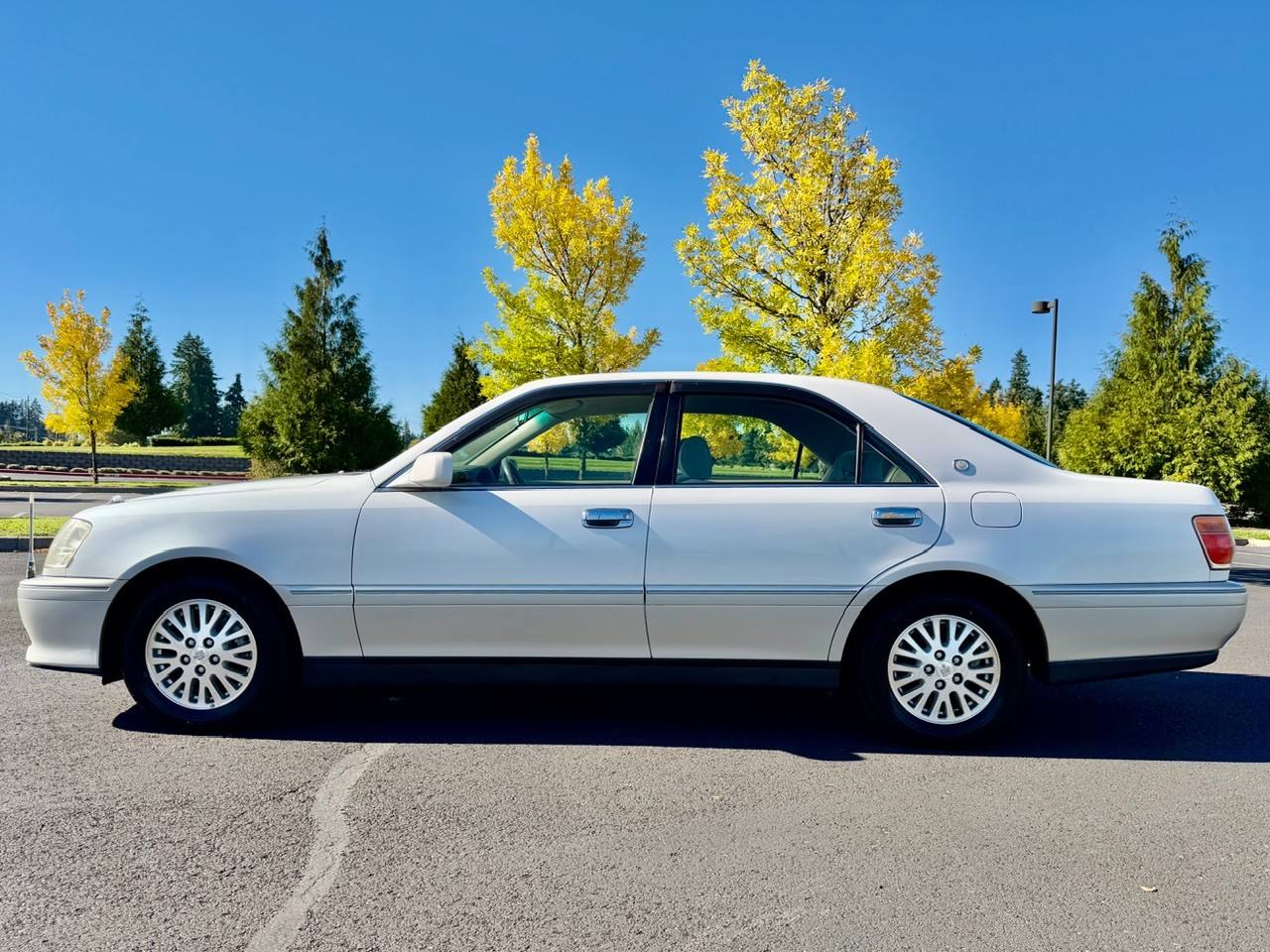 2000 Toyota Crown Royal Saloon 1JZ RWD, PW. PL, PS, AC, Auto