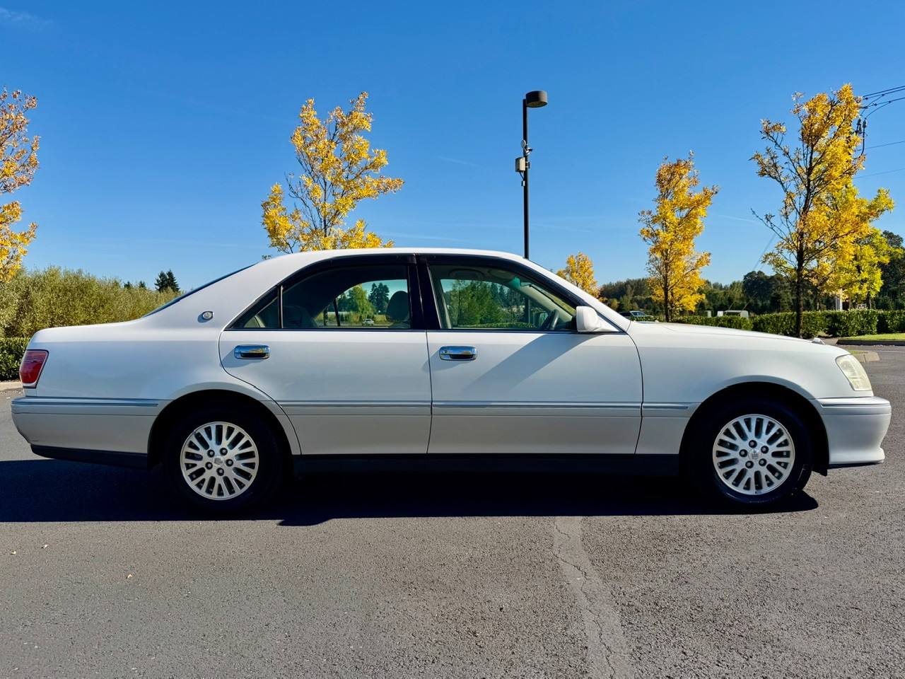 2000 Toyota Crown Royal Saloon 1JZ RWD, PW. PL, PS, AC, Auto