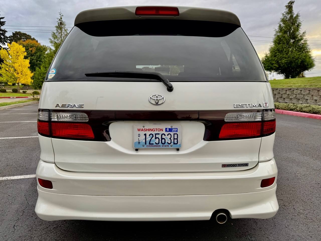 2000 Toyota Estima Aeras FWD, PW, PL, PS, AC, 8-Pass, Automatic