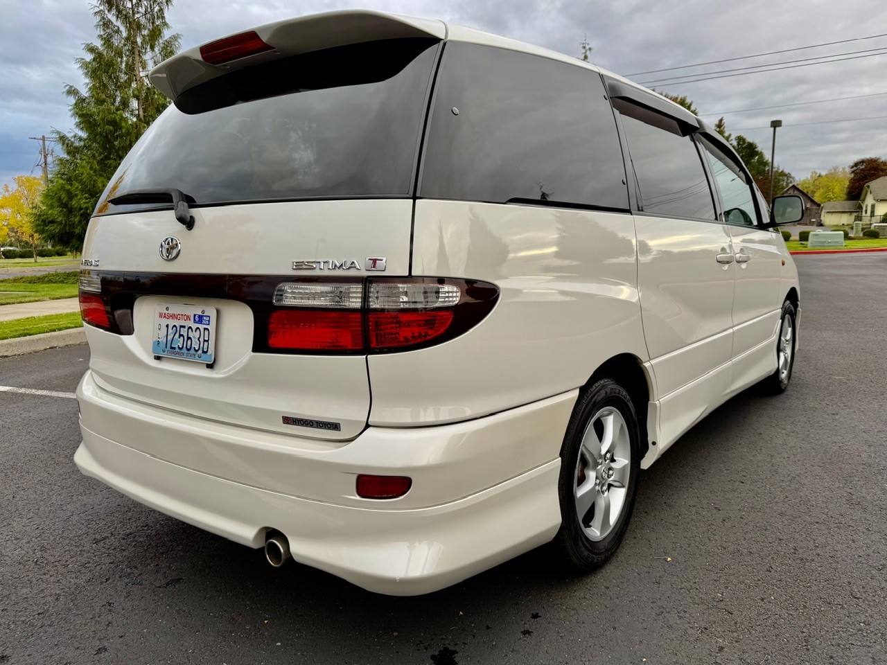 2000 Toyota Estima Aeras FWD, PW, PL, PS, AC, 8-Pass, Automatic