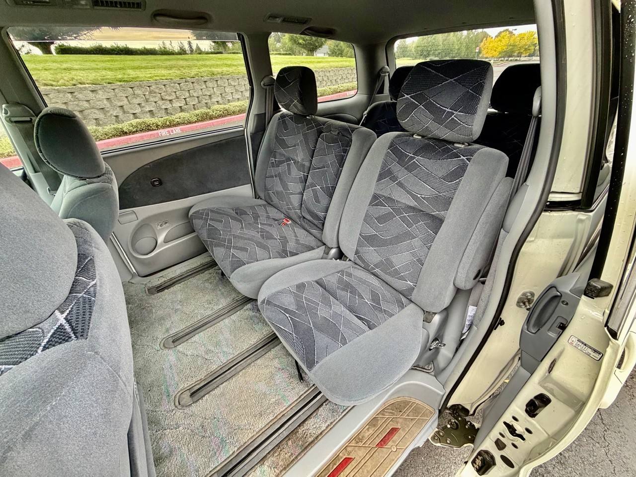 2000 Toyota Estima Aeras FWD, PW, PL, PS, AC, 8-Pass, Automatic