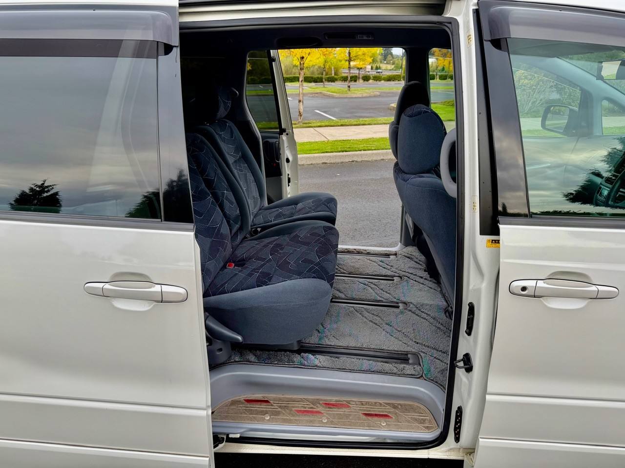 2000 Toyota Estima Aeras FWD, PW, PL, PS, AC, 8-Pass, Automatic