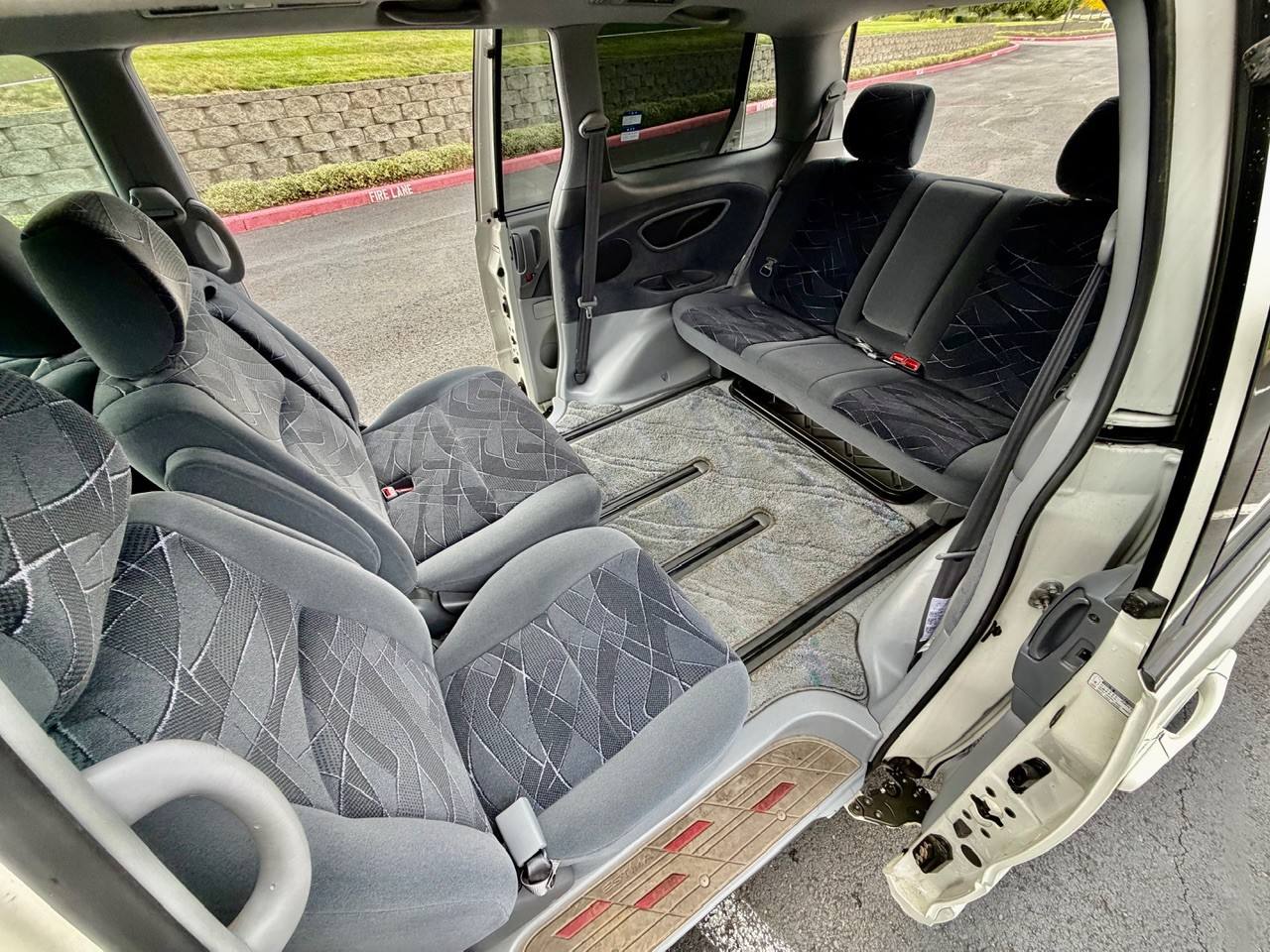 2000 Toyota Estima Aeras FWD, PW, PL, PS, AC, 8-Pass, Automatic