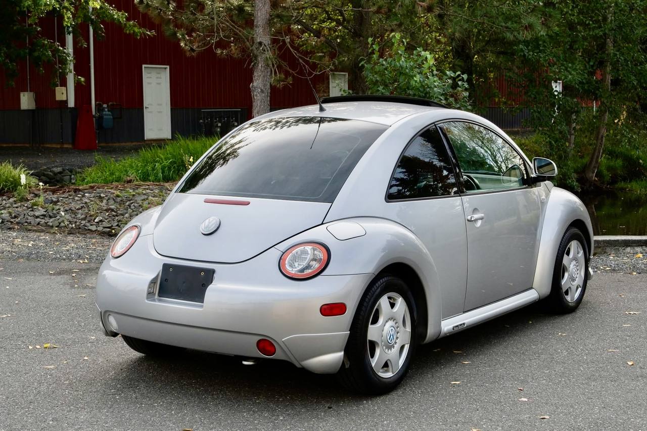 2000 Volkswagon New Beetle FWD, PW, PL, PS, AC, Automatic