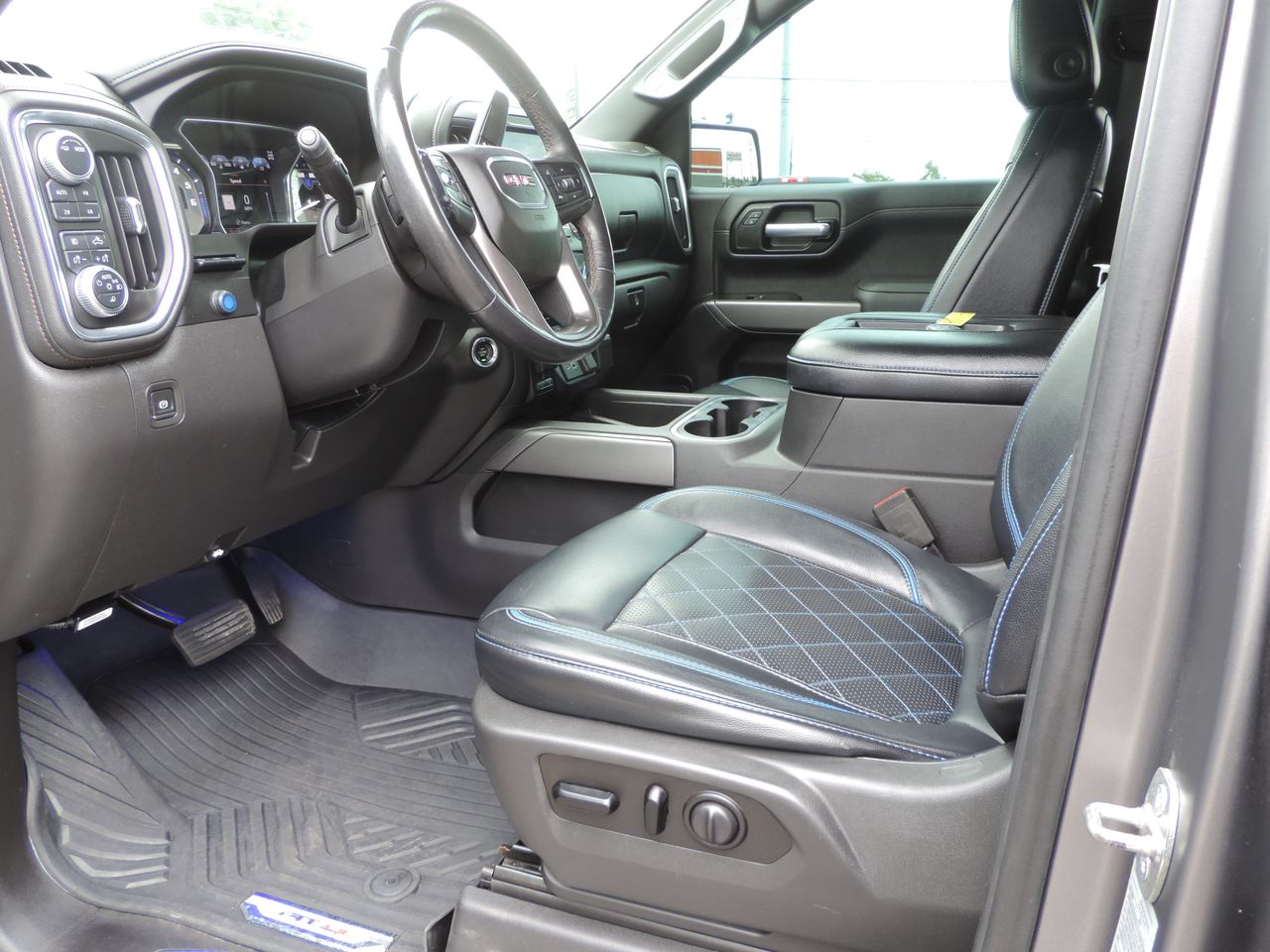 2020 GMC Sierra 1500 Crew Cab AT4 Black Widow 4WD