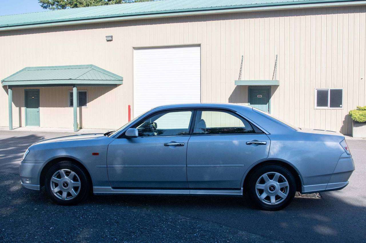 2000 Nissan Gloria Ultima 300 Turbo RWD, PW, PL, PS, Automatic