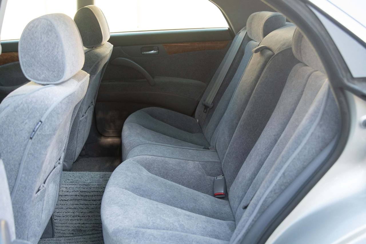 2000 Nissan Gloria Ultima 300 Turbo RWD, PW, PL, PS, Automatic