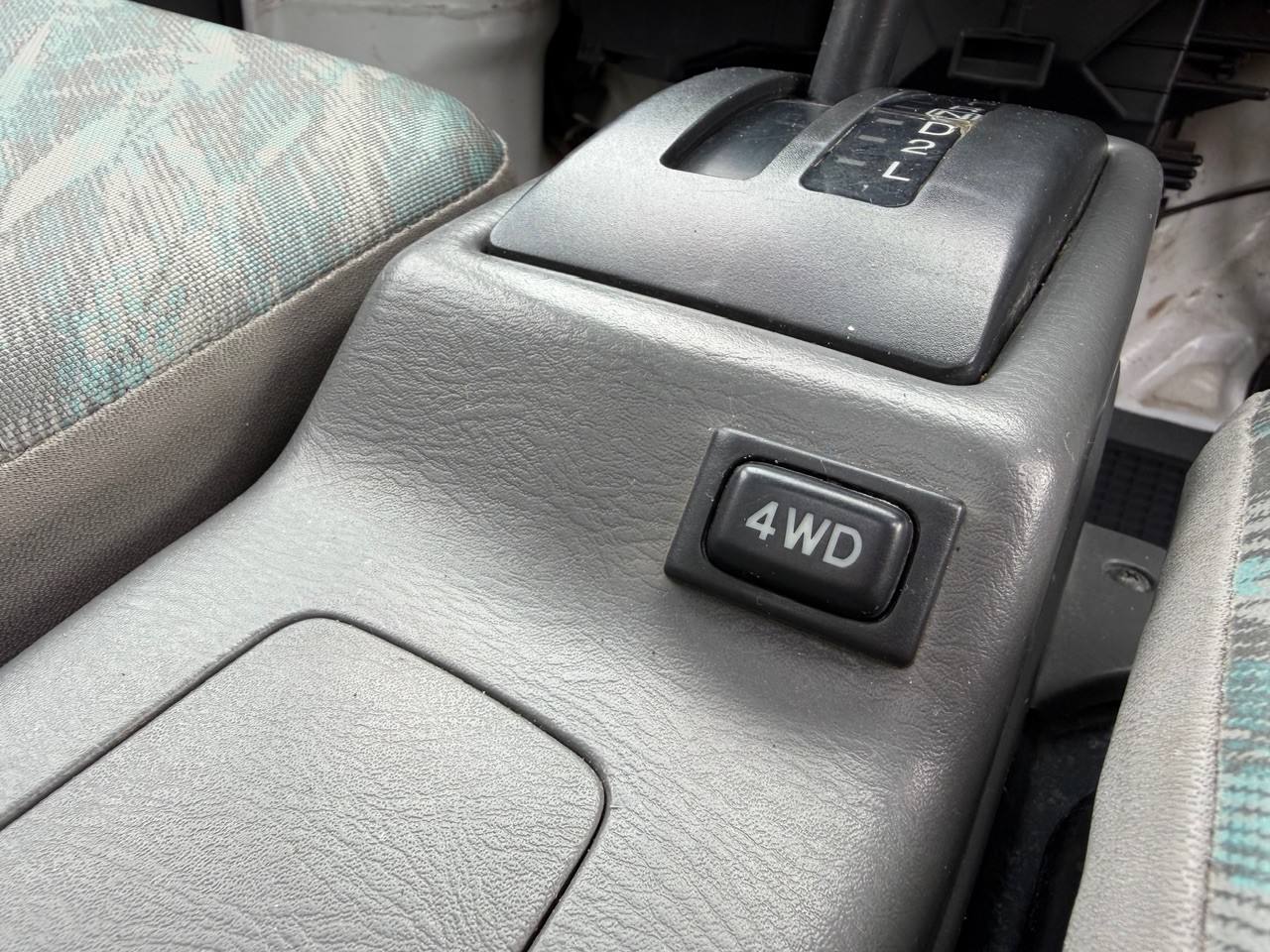 1999 Suzuki Carry EFI Turbo 4WD, 2Hi-4Hi, PS, AC, Airbag, Automatic 