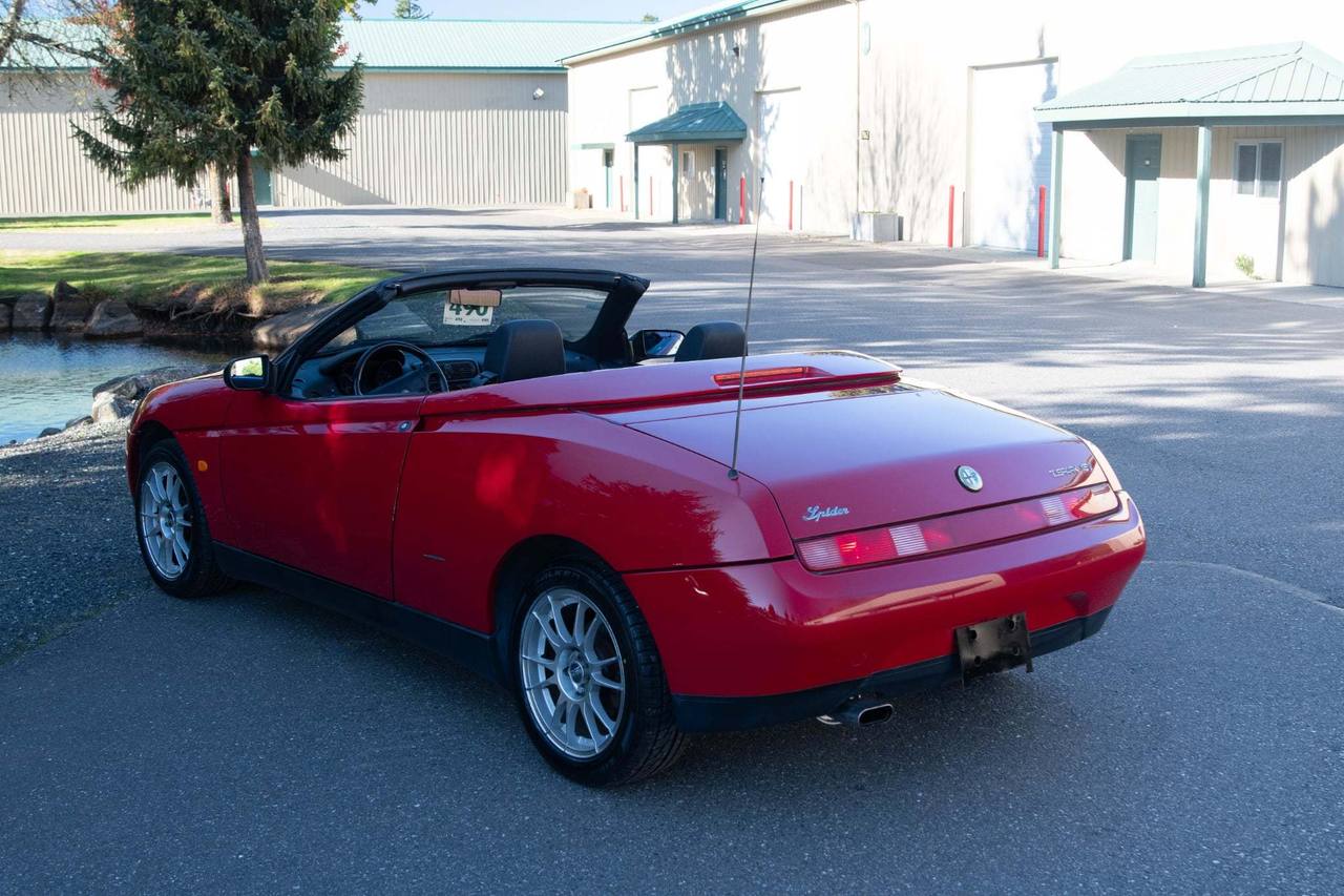 1996 Alfa Romeo Spider Twin Spark FWD, PS, PW, PL, AC, 5MT, Convertible