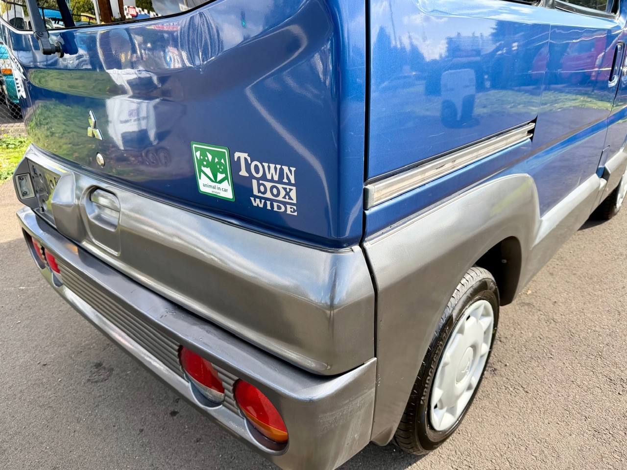 1999 Mitsubishi Town Box Wide EFI, 1100cc, 2WD, PS, PW, PL, Auto