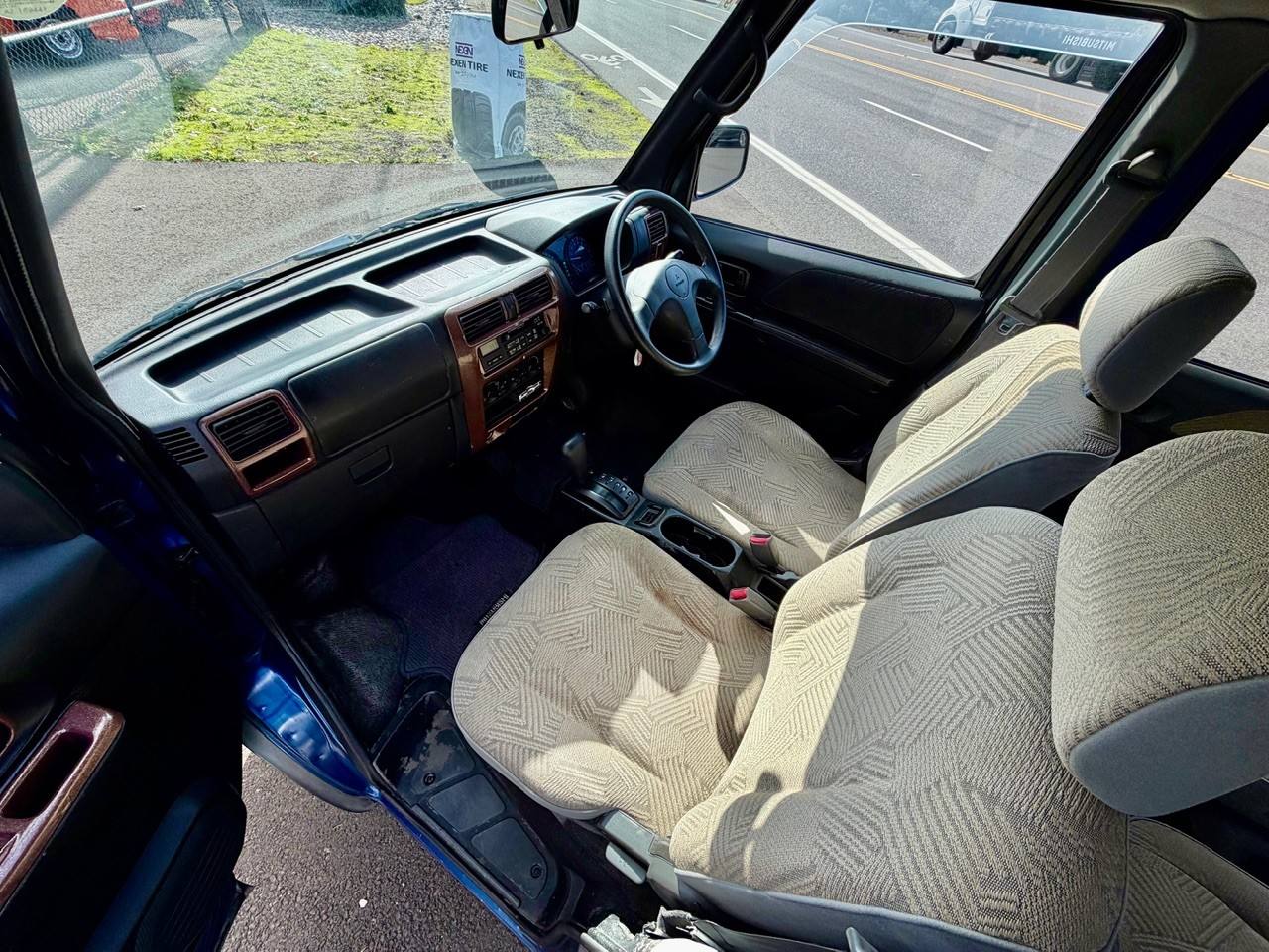 1999 Mitsubishi Town Box Wide EFI, 1100cc, 2WD, PS, PW, PL, Auto