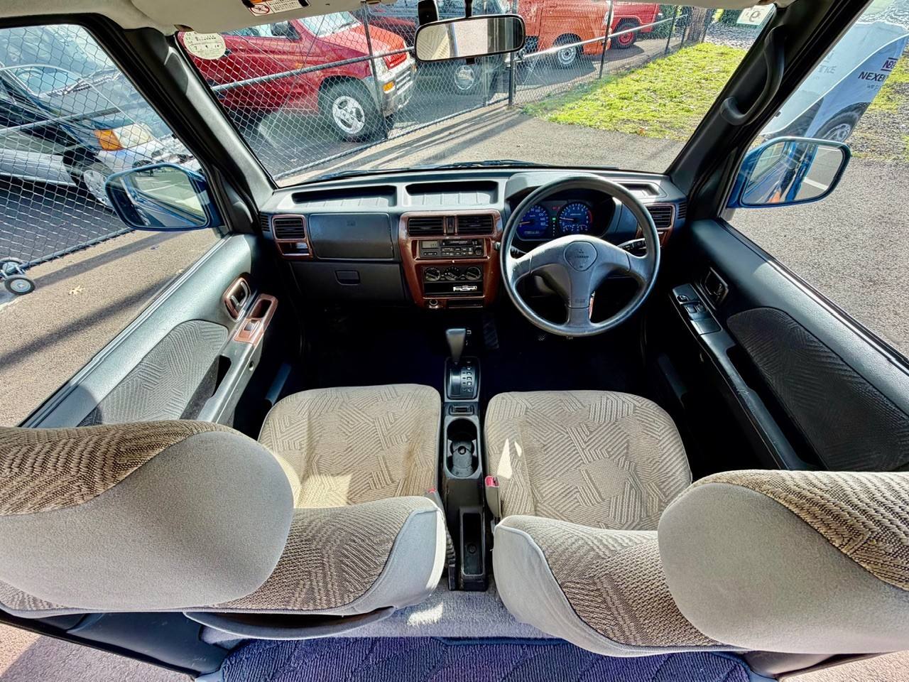 1999 Mitsubishi Town Box Wide EFI, 1100cc, 2WD, PS, PW, PL, Auto