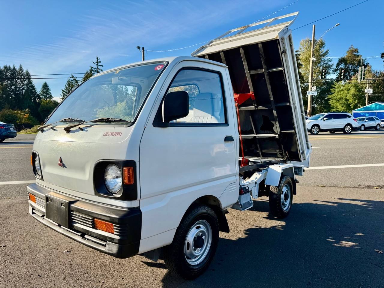 1991 Mitsubishi Minicab PTO HD Dump 4WD, 2Hi-4Hi-4Lo, 4MT, Like New
