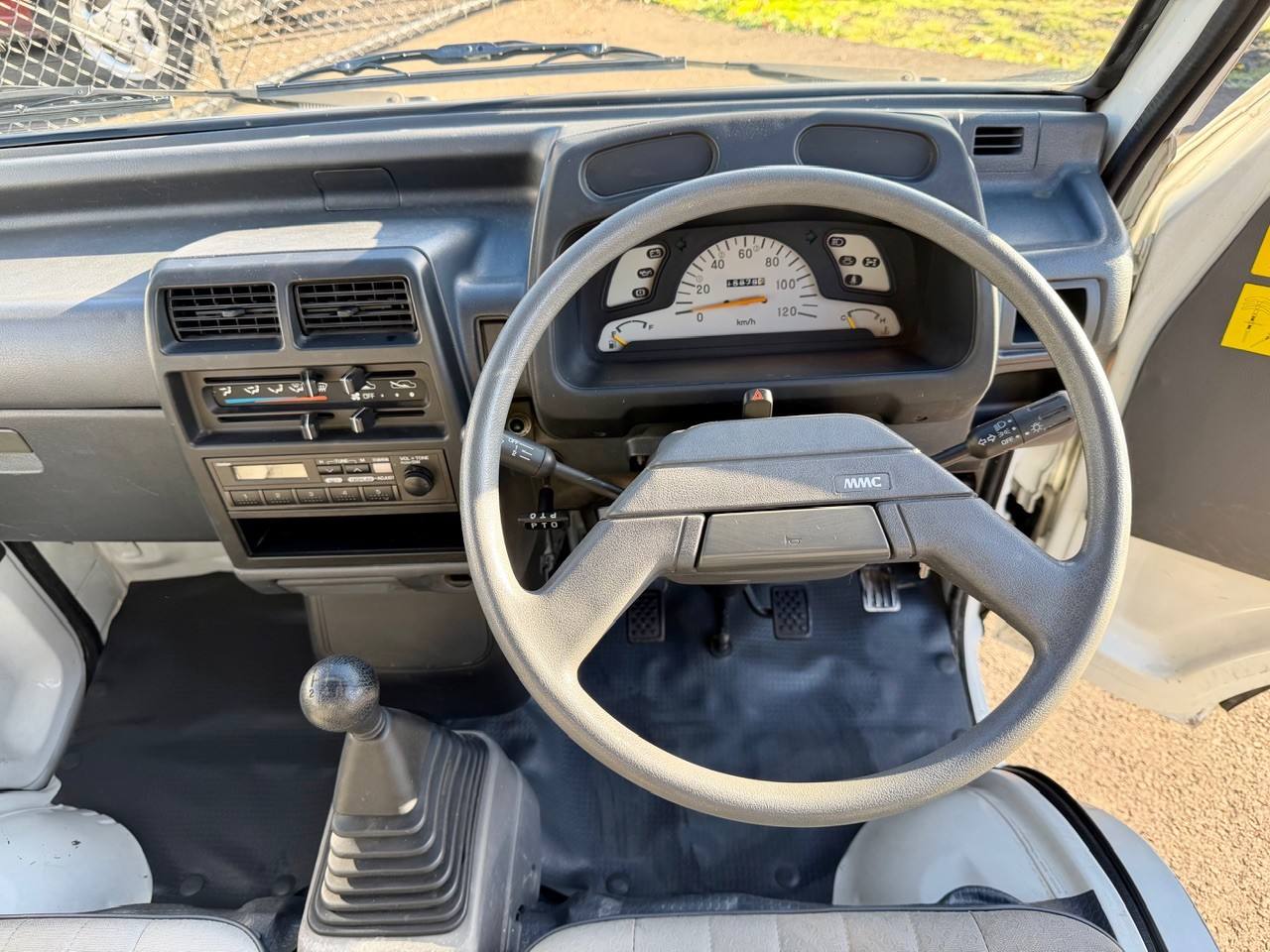 1991 Mitsubishi Minicab PTO HD Dump 4WD, 2Hi-4Hi-4Lo, 4MT, Like New