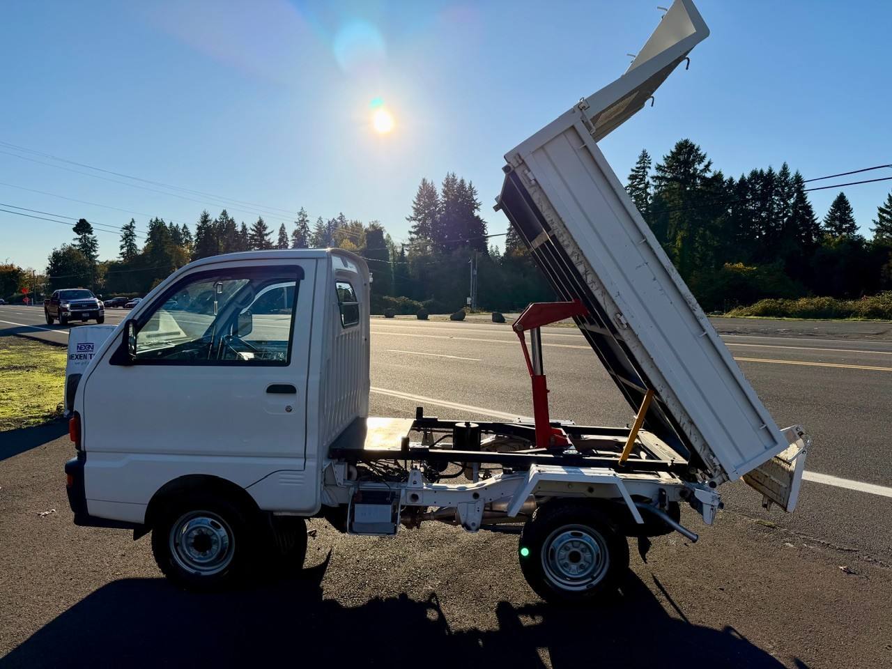1996 Mitsubishi Minicab HD Dump 4WD, 2Hi-4Hi-4Lo, 5MT